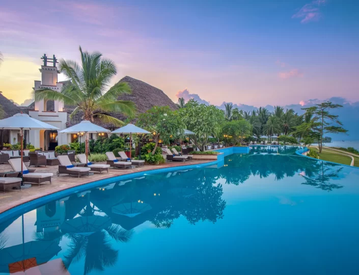 zanzibar-sea-cliff-3